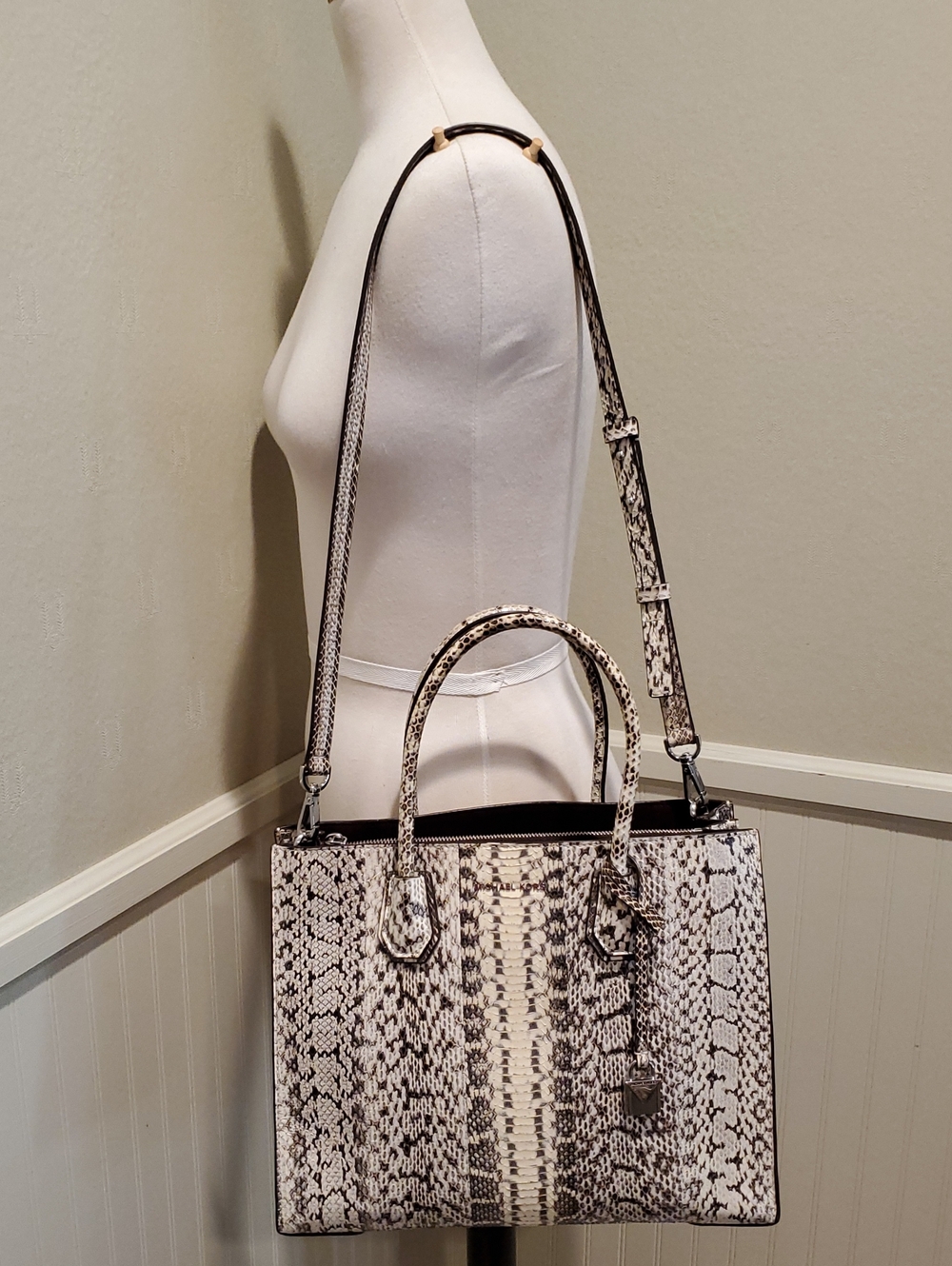 Like NEW Michael Kors Real Snakeskin Mercer Tote - Picture 8 of 16